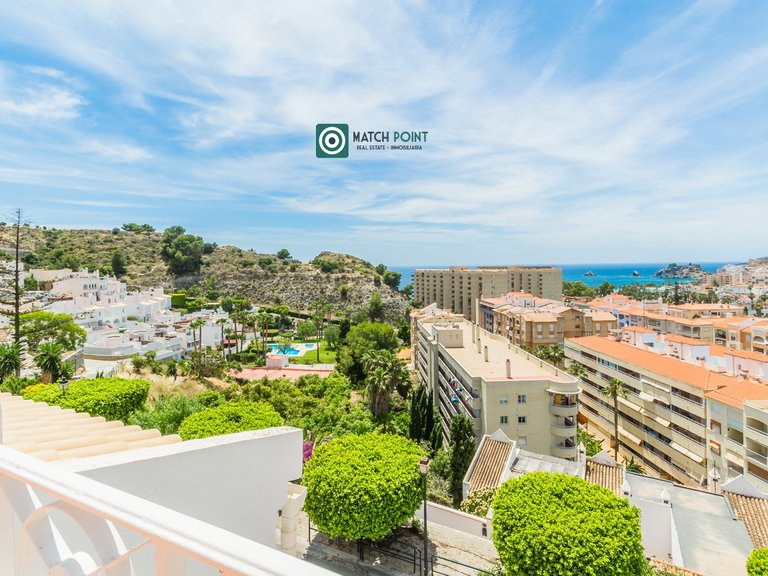 MAGNIFICENT TOWNHOUSE FIVE MINUTES FROM EVERYTHING 2