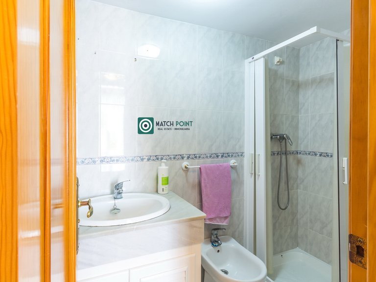 MAGNIFICENT TOWNHOUSE FIVE MINUTES FROM EVERYTHING 23