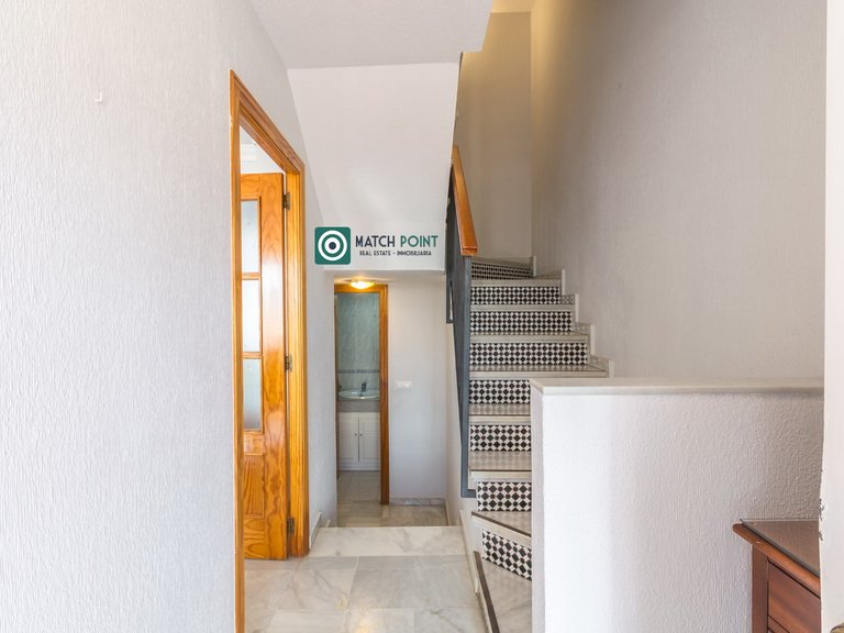 MAGNIFICENT TOWNHOUSE FIVE MINUTES FROM EVERYTHING 27