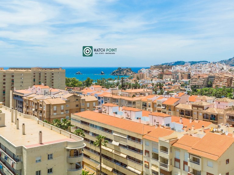 MAGNIFICENT TOWNHOUSE FIVE MINUTES FROM EVERYTHING 3