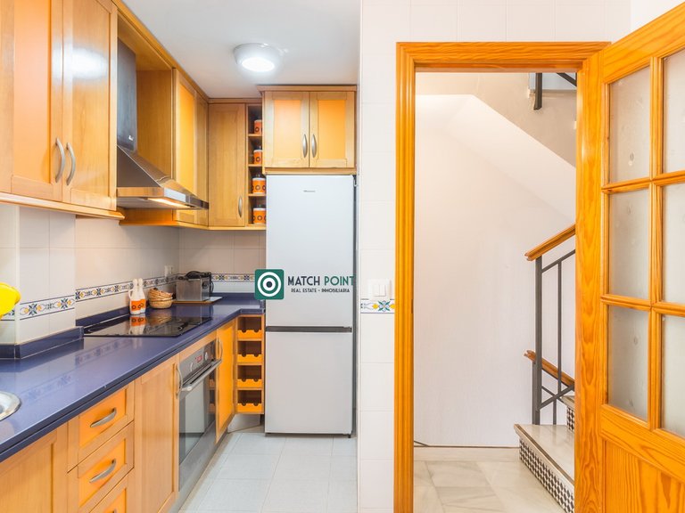 MAGNIFICENT TOWNHOUSE FIVE MINUTES FROM EVERYTHING 33