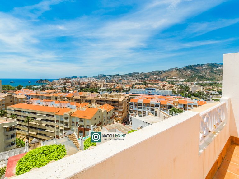 MAGNIFICENT TOWNHOUSE FIVE MINUTES FROM EVERYTHING 4