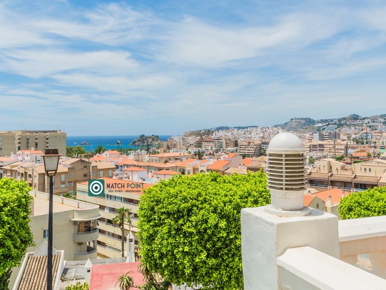 MAGNIFICENT TOWNHOUSE FIVE MINUTES FROM EVERYTHING 44