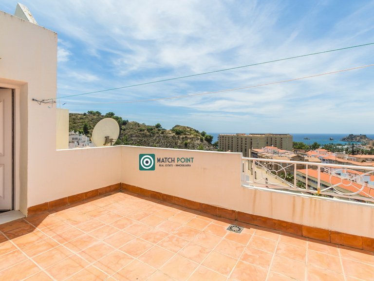 MAGNIFICENT TOWNHOUSE FIVE MINUTES FROM EVERYTHING 5