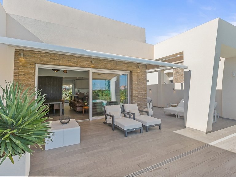 Villa for Sale in Inland La Finca Golf Resort, Alicante 3