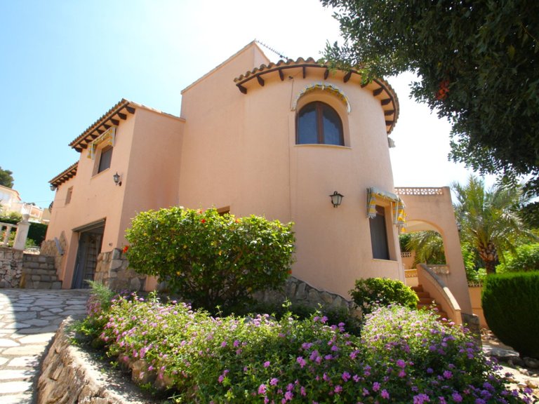 Villa for Sale in Benissa, Alicante 1