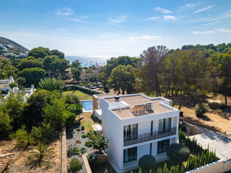 Villa for Sale in Moraira, Alicante 18