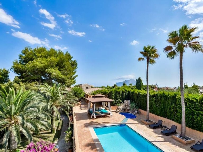 Villa for Sale in Calpe, Alicante 3
