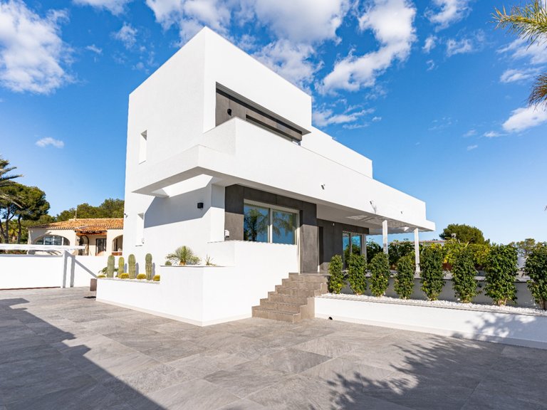 Villa for Sale in Moraira, Alicante 4
