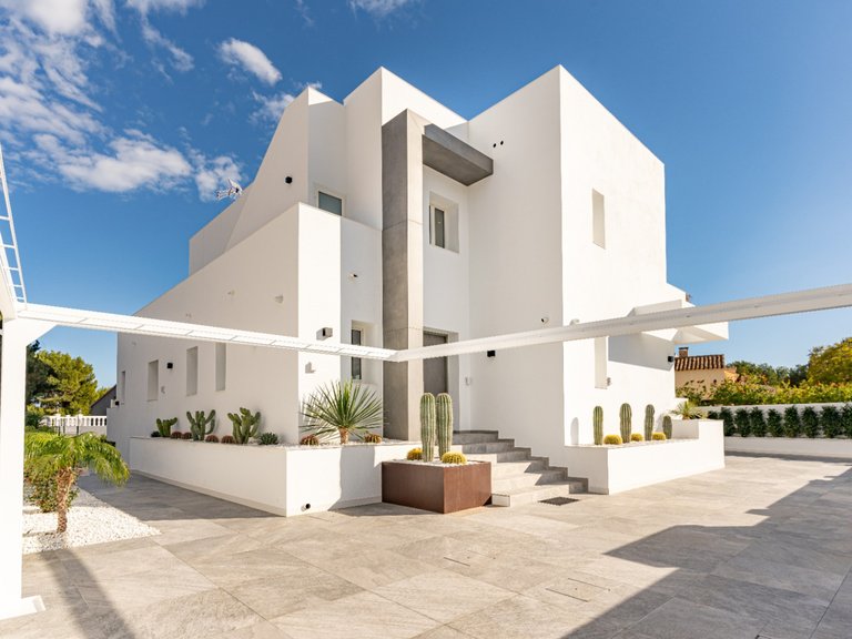 Villa for Sale in Moraira, Alicante 37