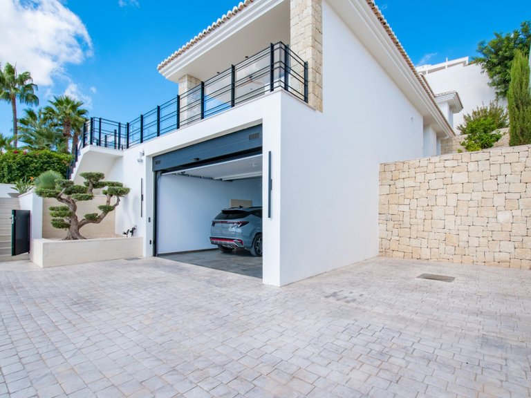 Villa for Sale in Benissa, Alicante 32