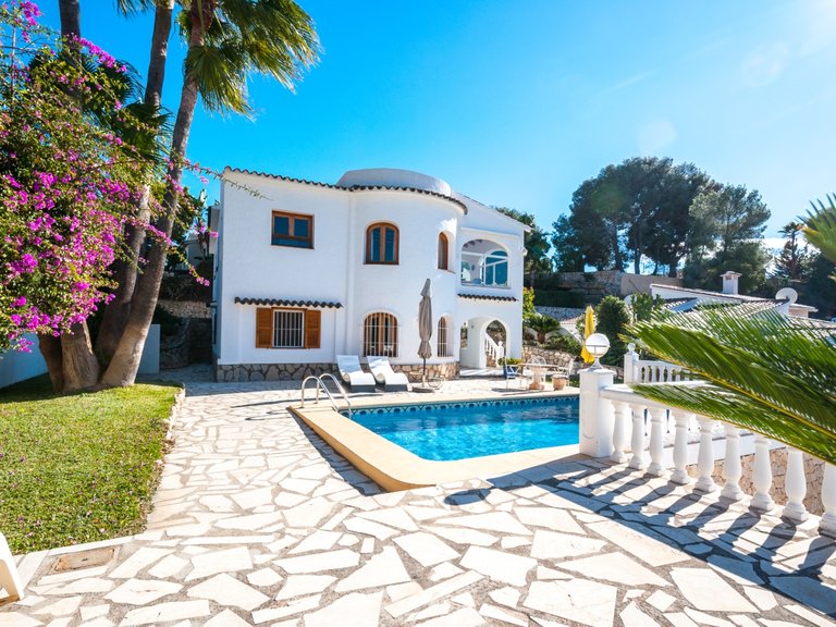 Villa for Sale in Benissa, Alicante 3