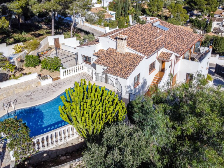 Villa for Sale in Moraira, Alicante 1