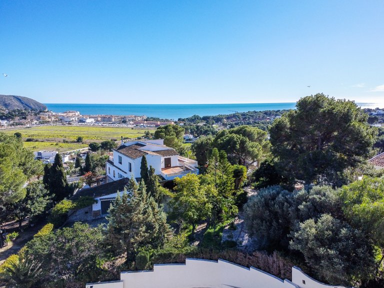 Villa for Sale in Moraira, Alicante 2