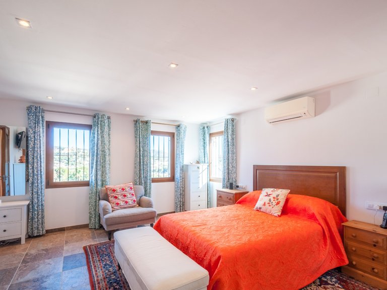 Villa for Sale in Moraira, Alicante 20