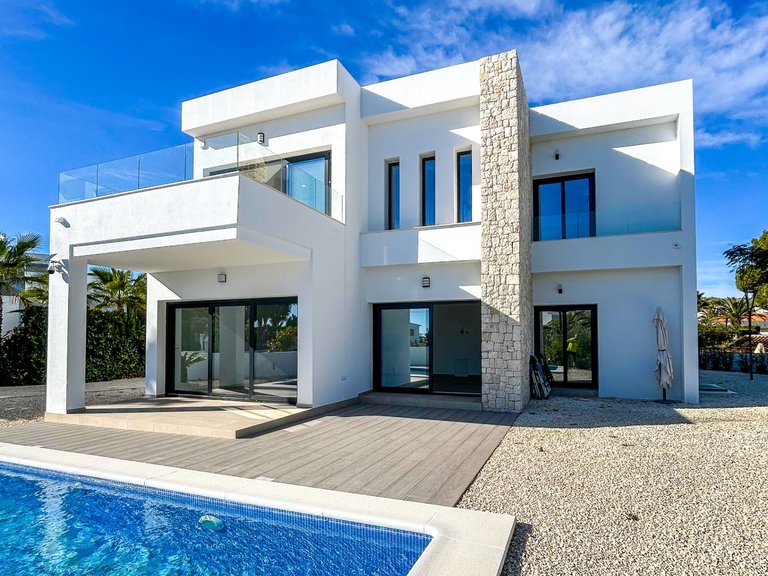 Villa for Sale in Benissa, Alicante 2