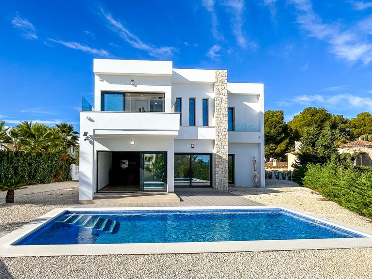 Villa for Sale in Benissa, Alicante 1
