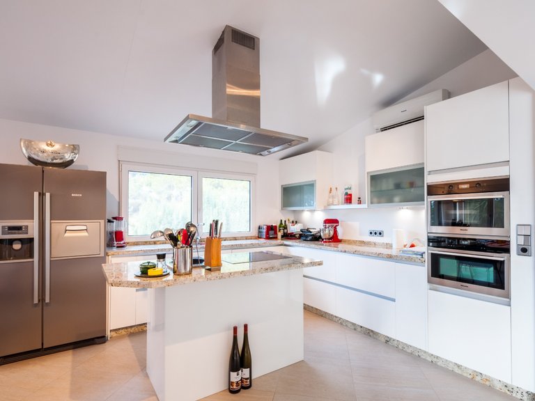 Villa for Sale in Moraira, Alicante 38