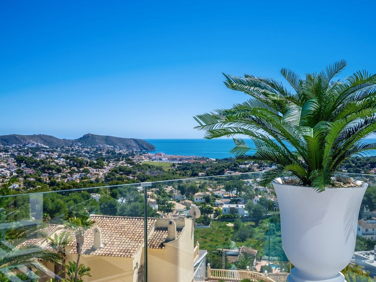 Villa for Sale in Moraira, Alicante 44