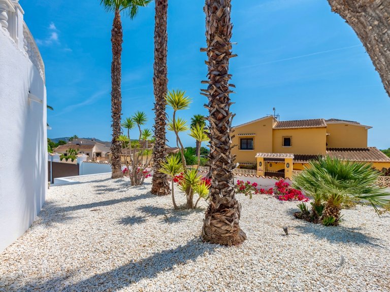 Villa for Sale in Moraira, Alicante 28