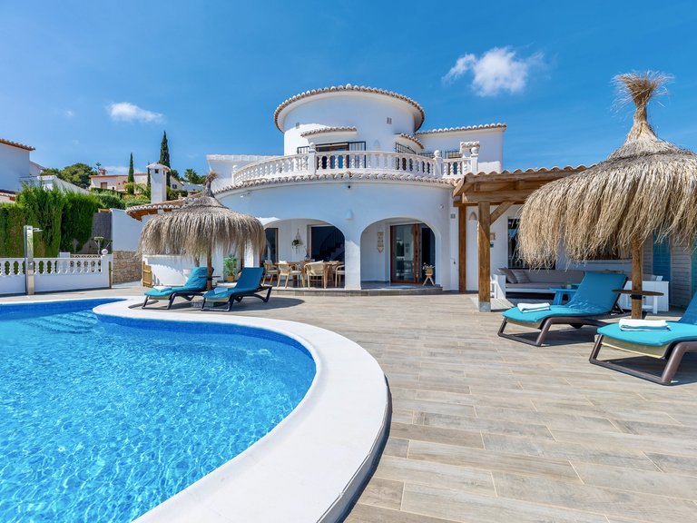 Villa for Sale in Moraira, Alicante 1