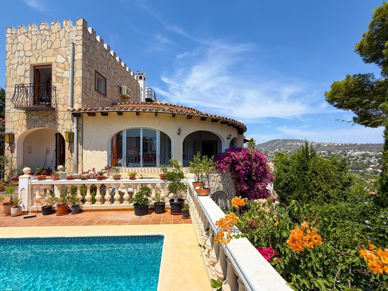 Villa for Sale in Moraira, Alicante 5