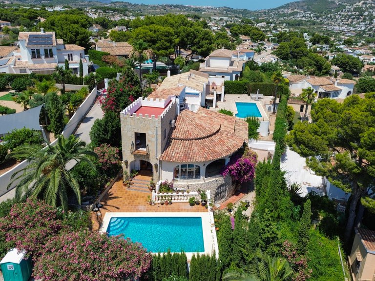 Villa for Sale in Moraira, Alicante 1