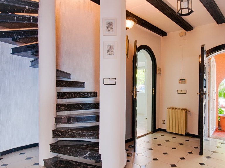 Villa for Sale in Moraira, Alicante 36