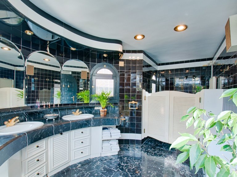 Villa for Sale in Moraira, Alicante 45