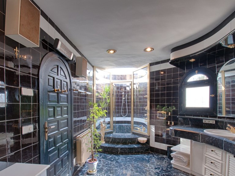 Villa for Sale in Moraira, Alicante 46