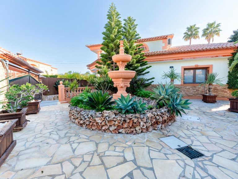 Villa for Sale in Calpe, Alicante 7