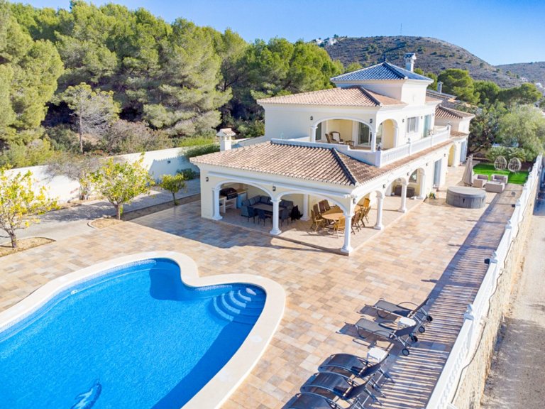 Villa for Sale in Moraira, Alicante 5