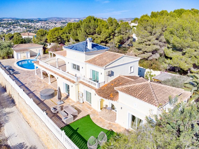 Villa for Sale in Moraira, Alicante 9