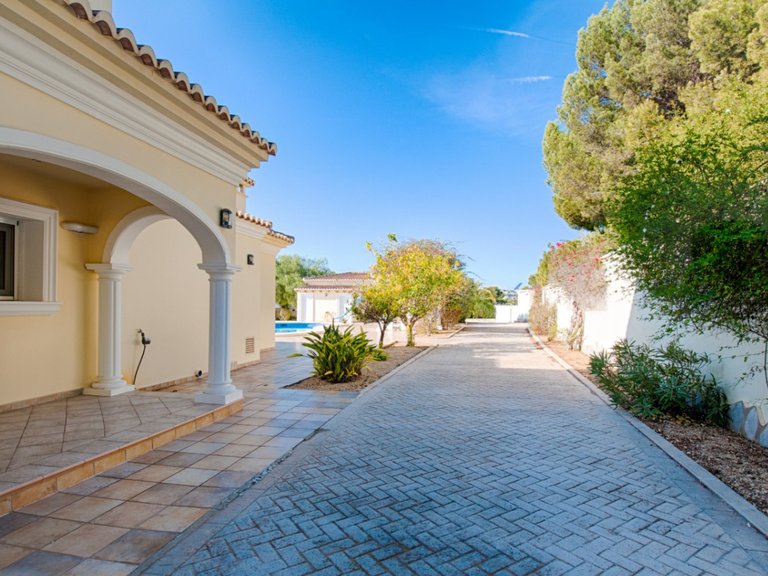 Villa for Sale in Moraira, Alicante 29