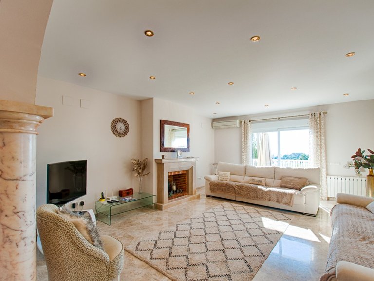 Villa for Sale in Moraira, Alicante 33