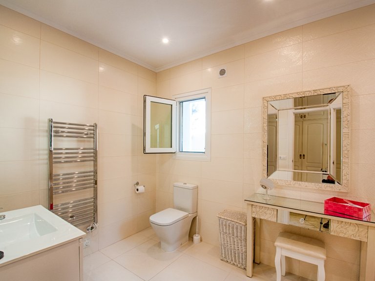 Villa for Sale in Moraira, Alicante 46