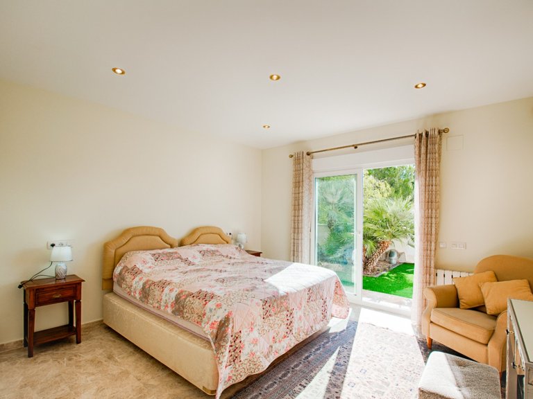 Villa for Sale in Moraira, Alicante 44