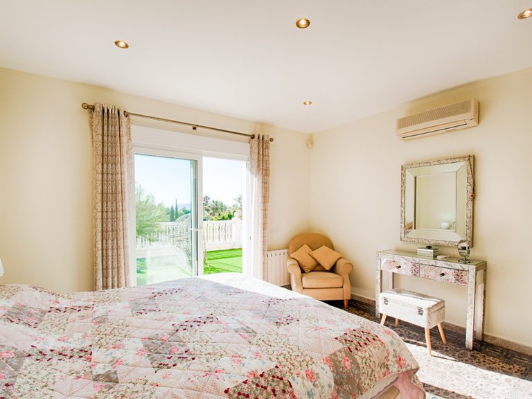 Villa for Sale in Moraira, Alicante 45