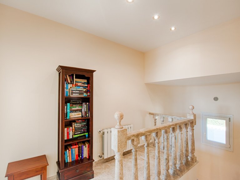 Villa for Sale in Moraira, Alicante 32