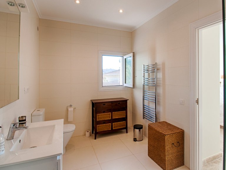 Villa for Sale in Moraira, Alicante 37