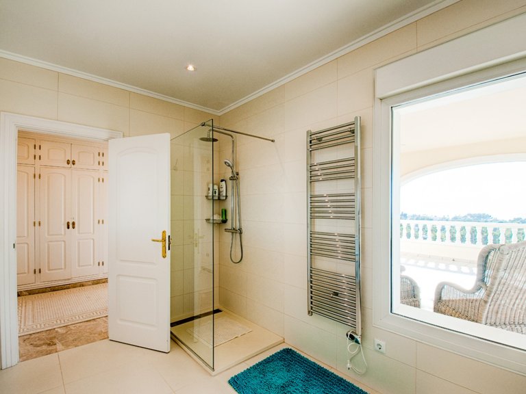 Villa for Sale in Moraira, Alicante 42