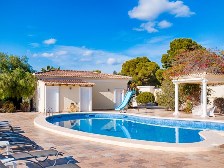 Villa for Sale in Moraira, Alicante 10