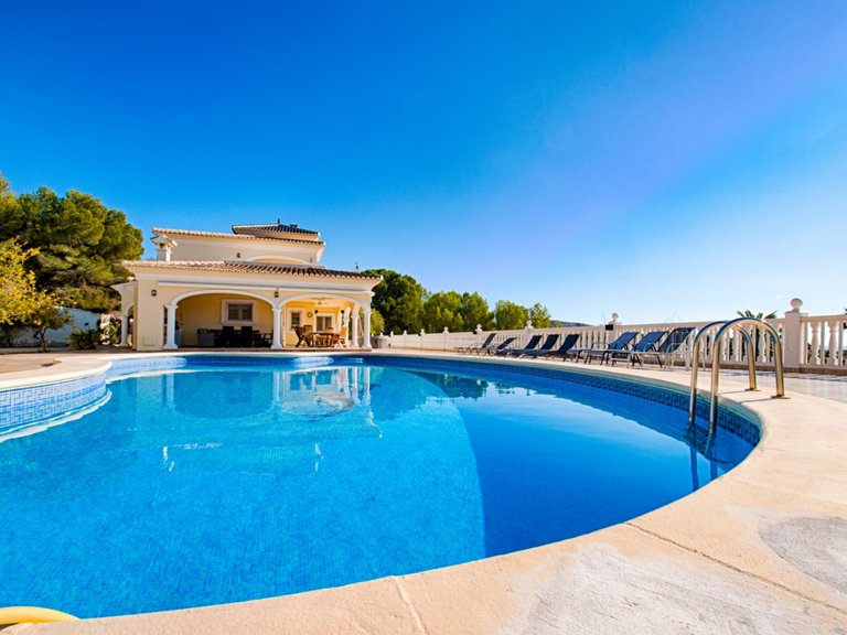 Villa for Sale in Moraira, Alicante 13