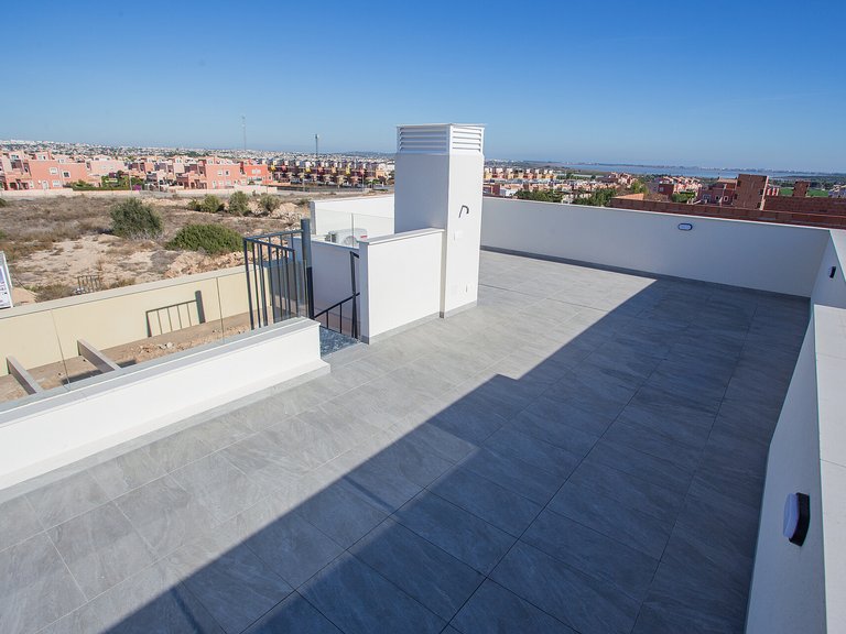 Villa for Sale in Los Montesinos, Alicante 30