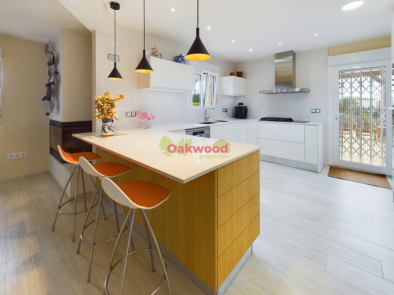 Villa for Sale in Pinar De Campoverde, Alicante 16