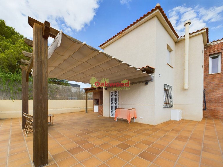 Villa for Sale in Pinar De Campoverde, Alicante 44