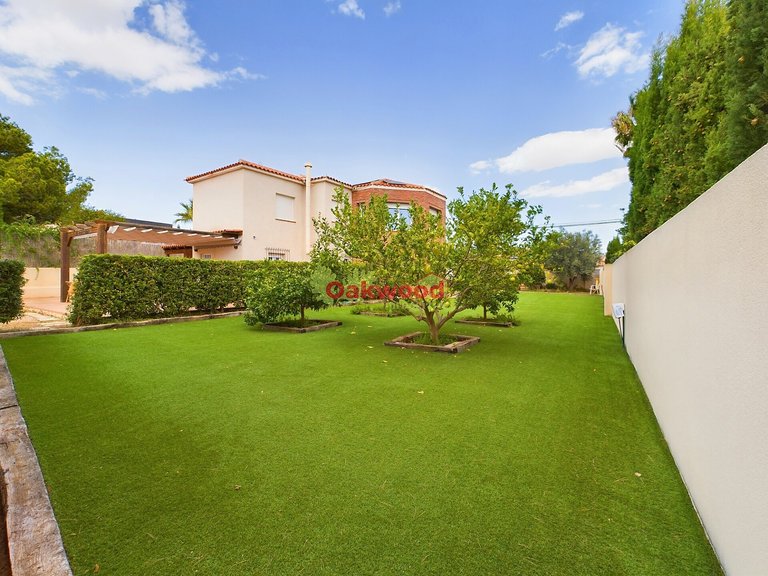 Villa for Sale in Pinar De Campoverde, Alicante 49