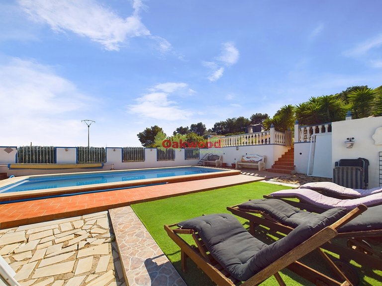 Villa for Sale in Pinar De Campoverde, Alicante 44