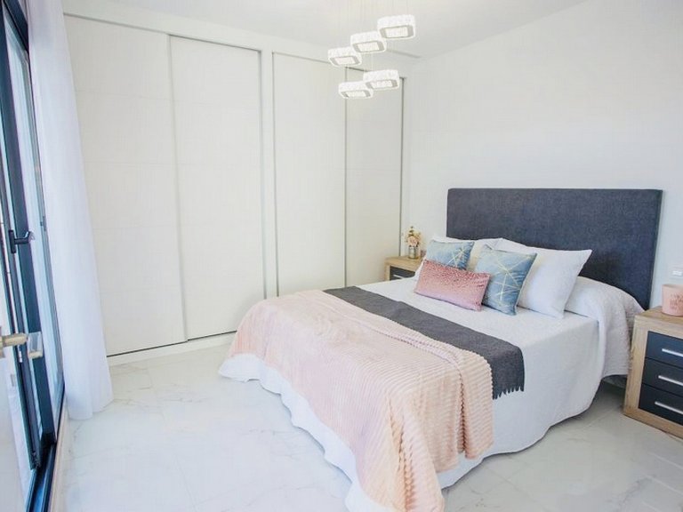 Villa for Sale in Los Montesinos, Alicante 11