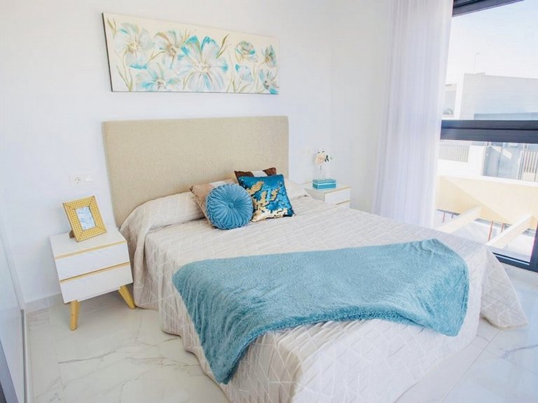 Villa for Sale in Los Montesinos, Alicante 10